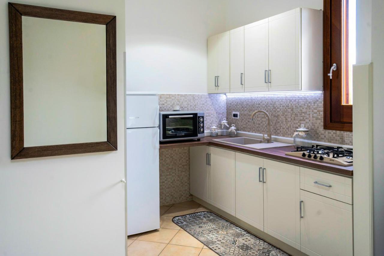 Perla Di Mare Appartamenti Castelluzzo Exteriör bild