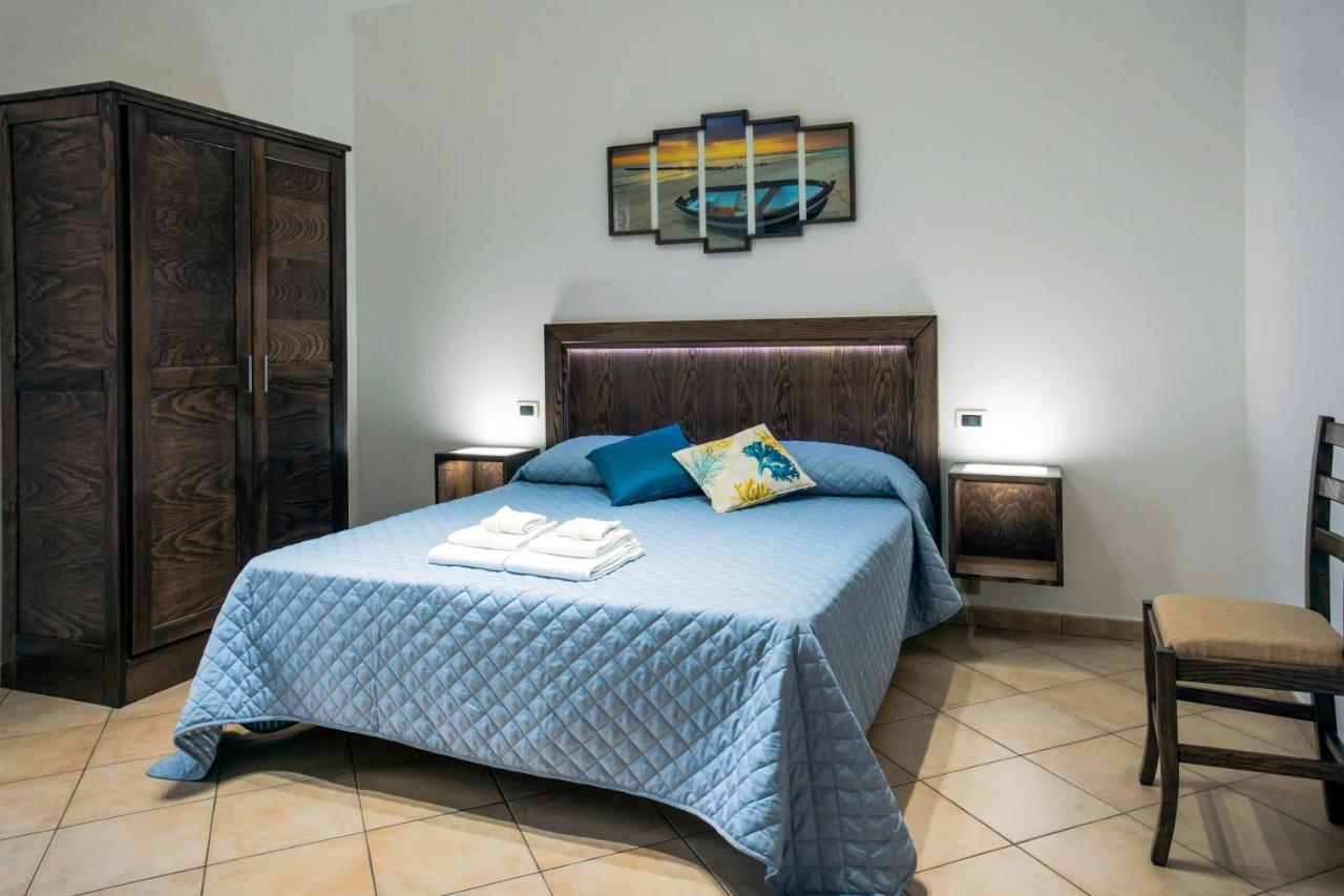 Perla Di Mare Appartamenti Castelluzzo Exteriör bild