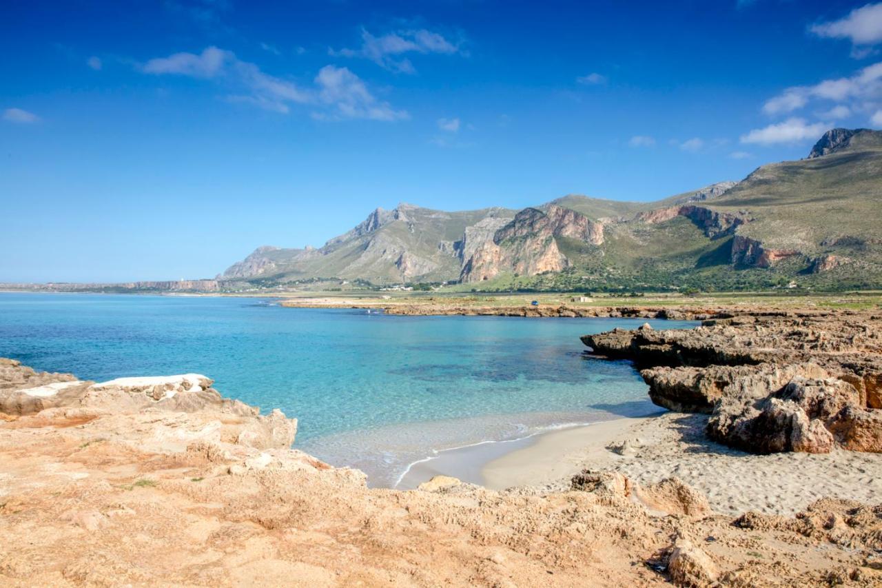 Perla Di Mare Appartamenti Castelluzzo Exteriör bild
