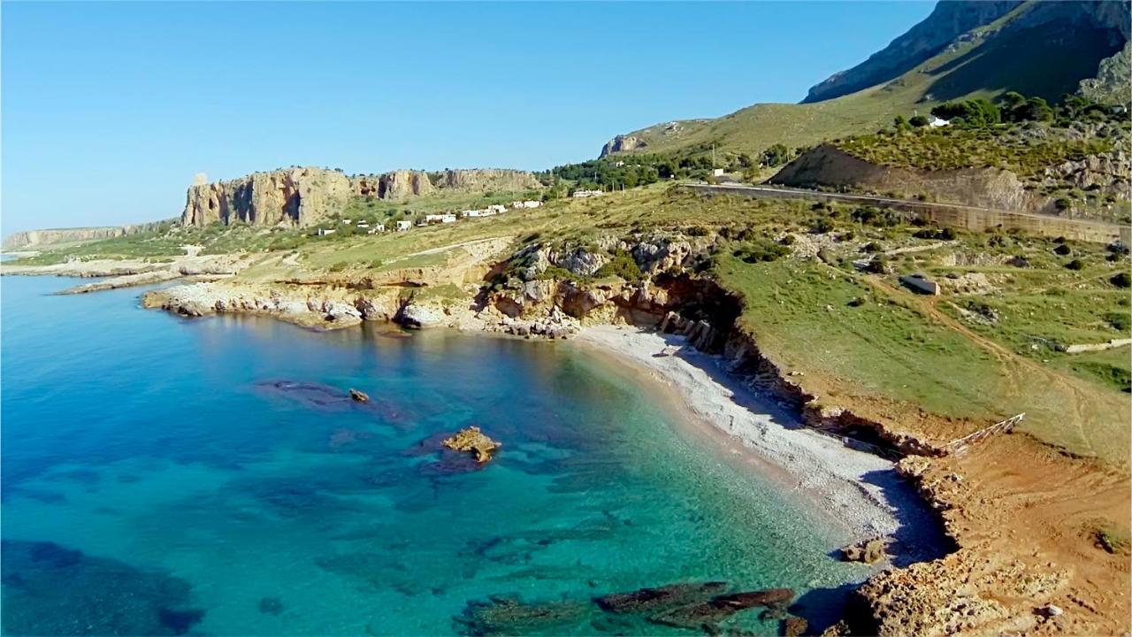 Perla Di Mare Appartamenti Castelluzzo Exteriör bild